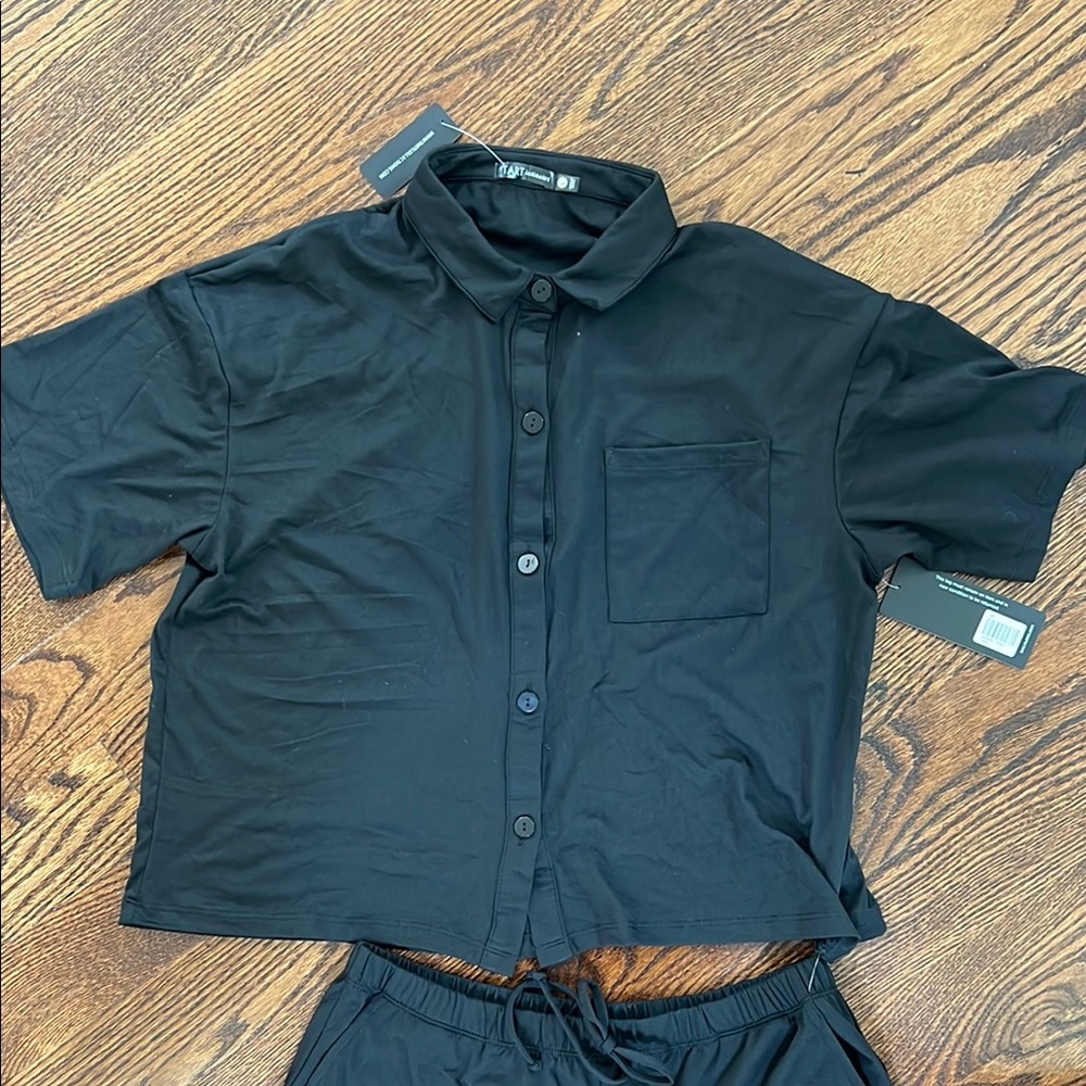 Tart Black Pajama Set with Relaxed Wide-Leg Pants - Picture 3 of 6